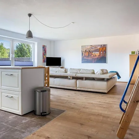 Apartment Knopf